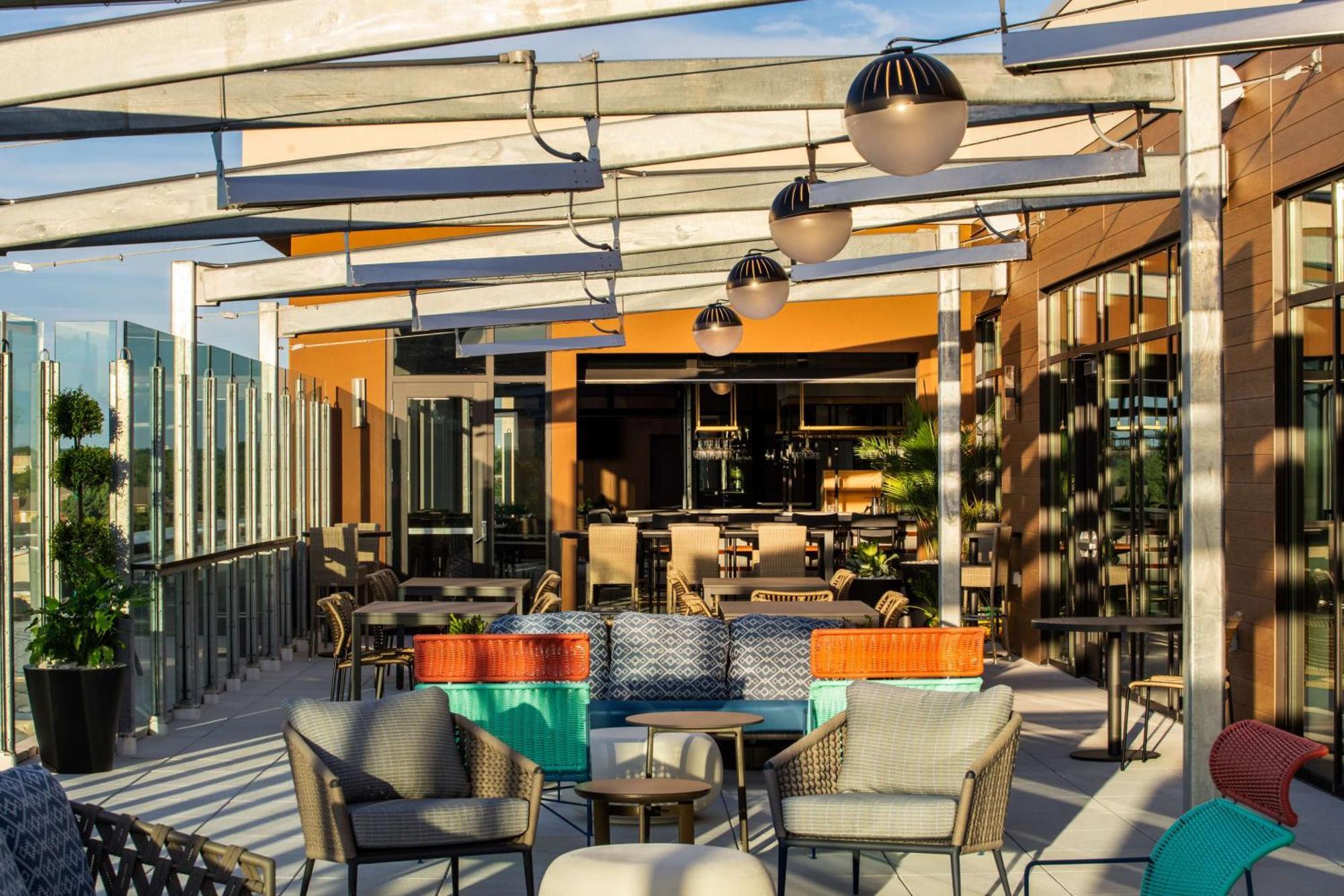 Tempo By Hilton Louisville Downtown Nulu エクステリア 写真